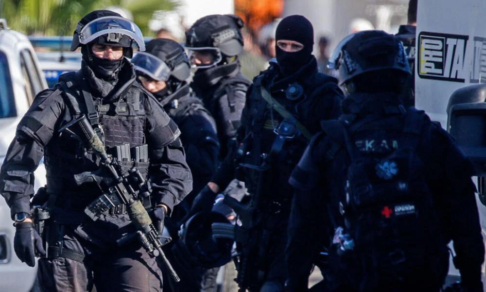 Έντονες υποψίες για τον ληστή με το τατουάζ έχει η Αντιτρομοκρατική- Έστελνε βόμβες μέσα από το κελί στις φυλακές Δομοκού